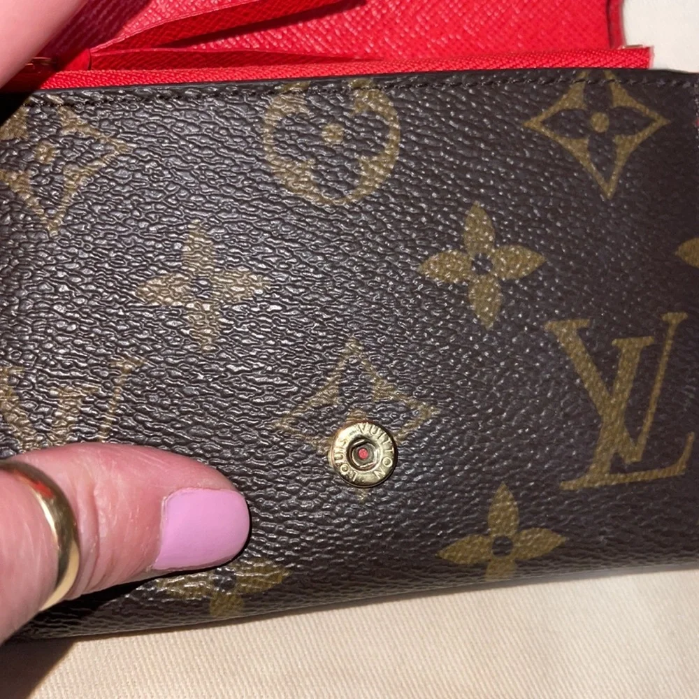 Limited Edition Louis Vuitton Wallet. - Picture 9 of 9